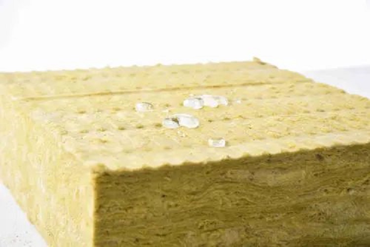 巖棉保溫板憎水率和吸水率的區(qū)別 巖棉保溫板憎水率和吸水率的區(qū)別